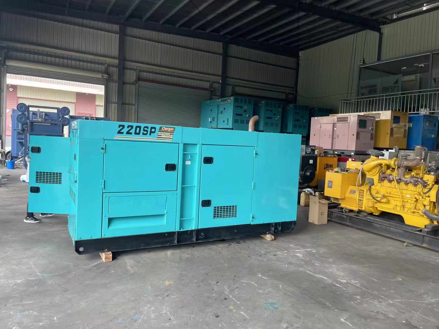 民乐柴油发电机组长期不间断运行时，如何监控其温度和压力？